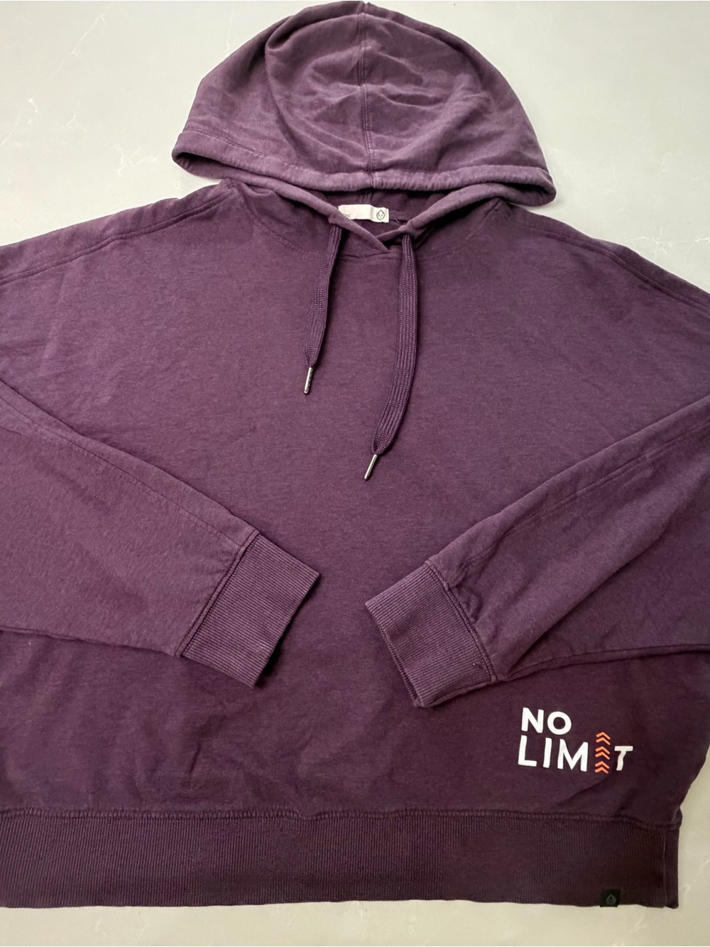 tasc Performance Fleece Cropped Hoodie Plum Purple No Limit Graphic, XL (est)